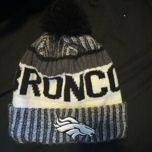 New Era Broncos Beanie